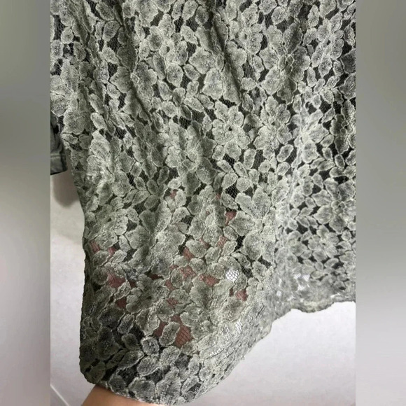 CATHERINES Women Acid Wash Faded Green Lace Vneck Pockets Blouse Tank Top Sz 2x - Picture 6 of 8